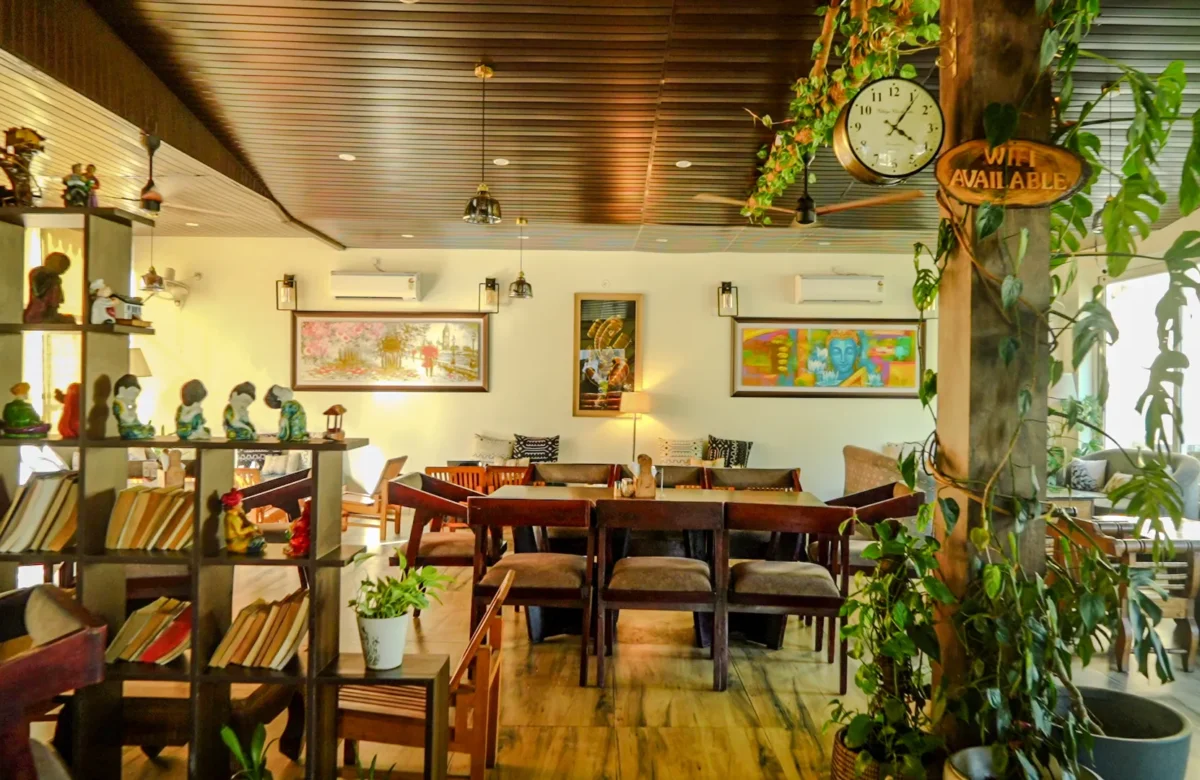 Best Homestay in Kathgodam with Café & Restaurant – Experience White Orchid at The Chalet